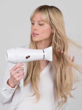 T3 FeatherWeight 3i Pro Hair Dryer